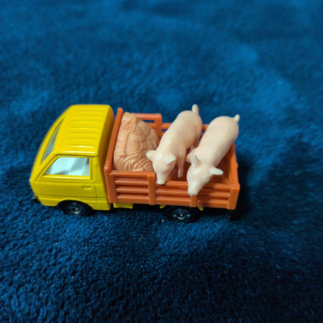 トミカ　スズキキャリィ 家畜運搬車