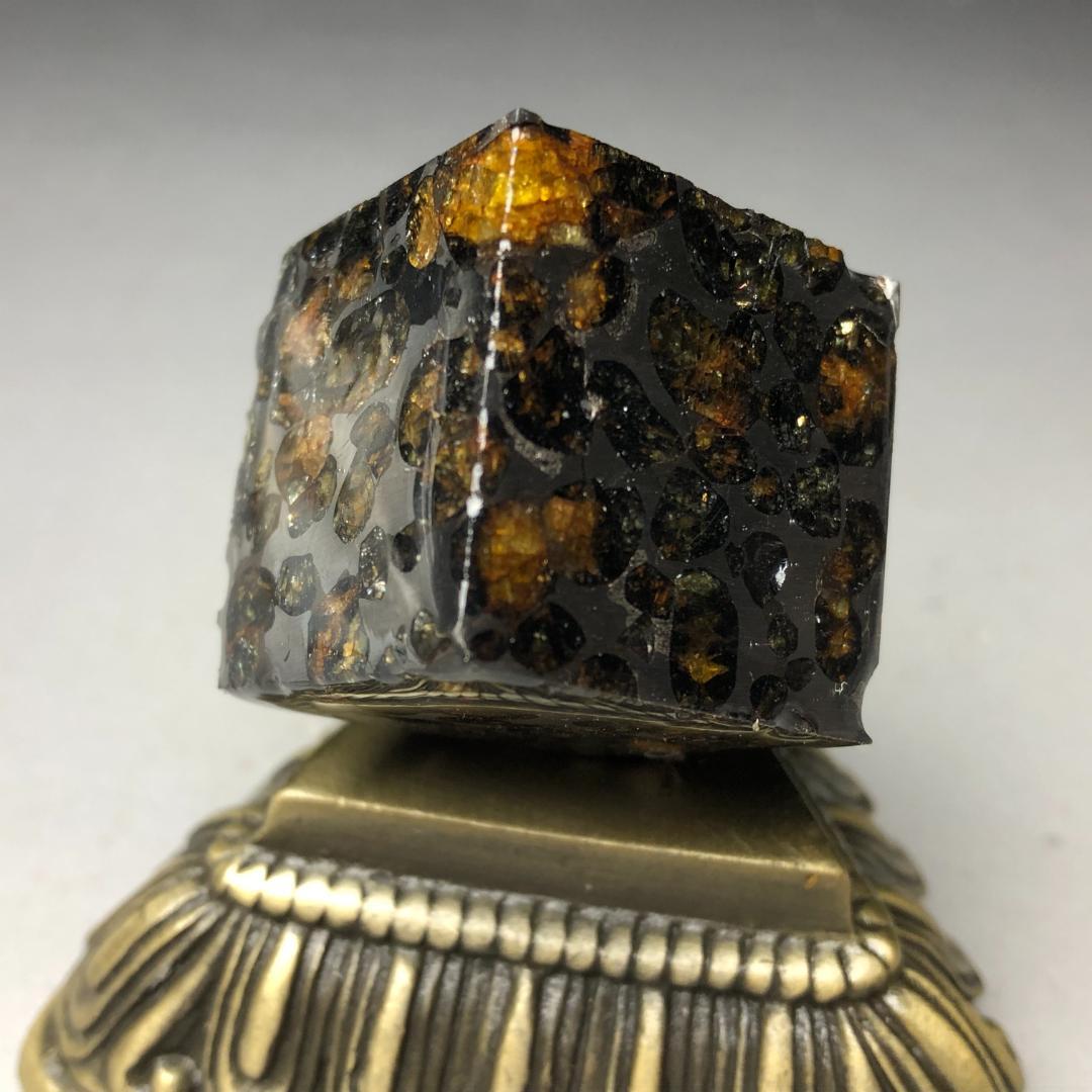 も*た様 パラサイト隕石 隕石　石鉄隕石　セリコ隕石 美品　重さ約103ｇ　台付