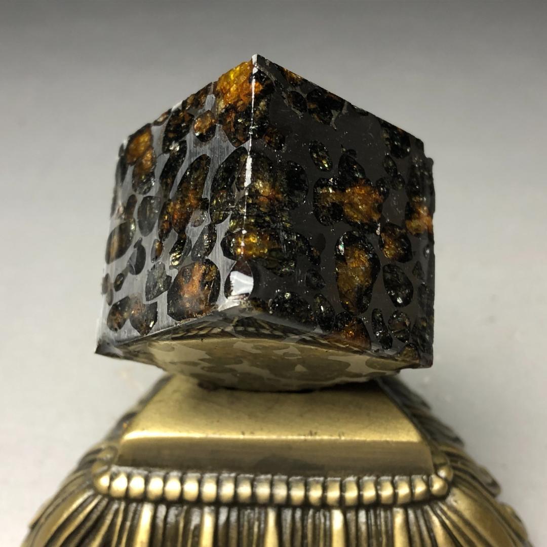 も*た様 パラサイト隕石 隕石　石鉄隕石　セリコ隕石 美品　重さ約103ｇ　台付