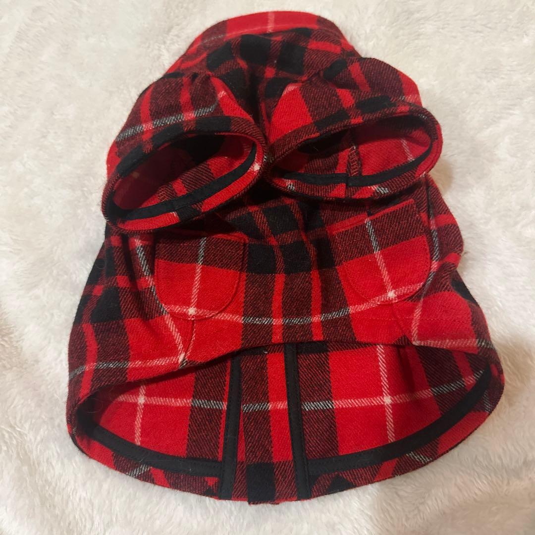 赤と黒のチェック犬服