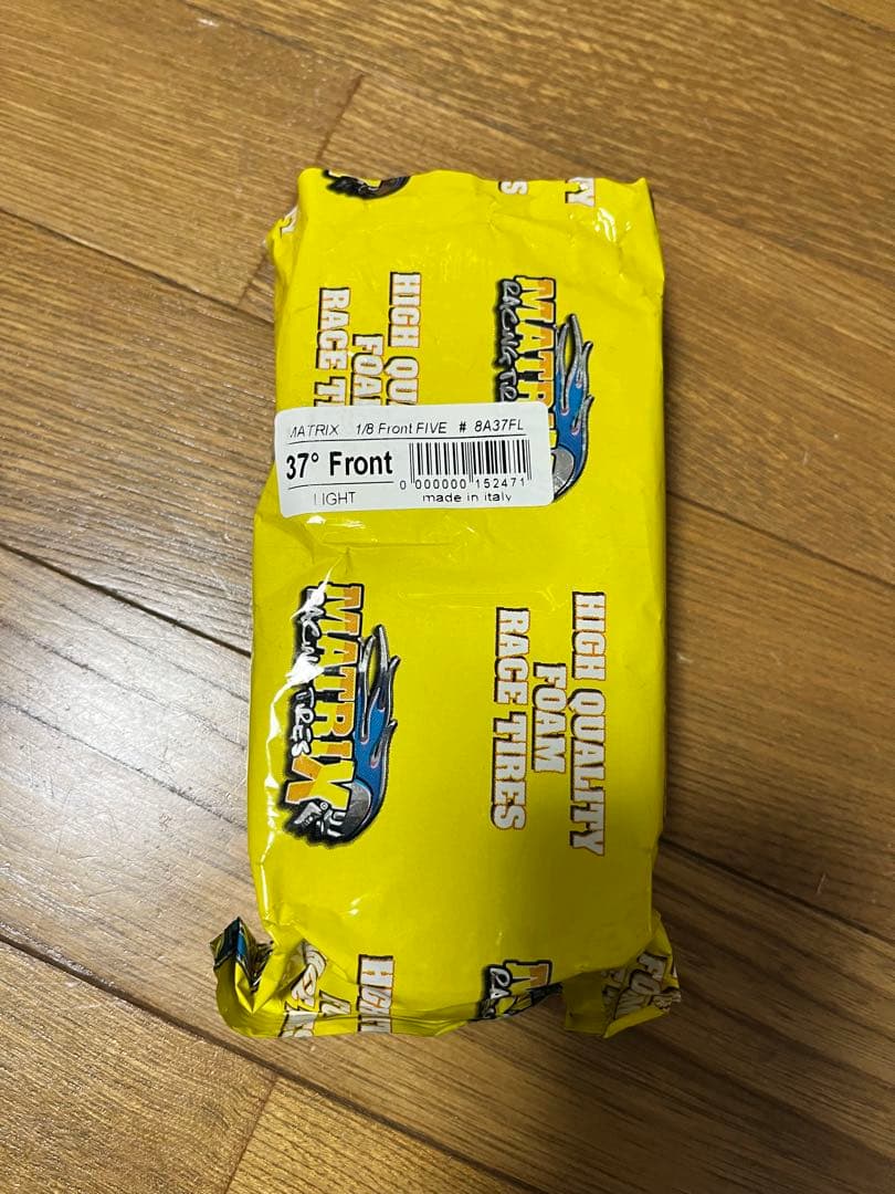 イタリア　マトリックス製　1/8GPレーシング　ホイール付タイヤ　29個　新品