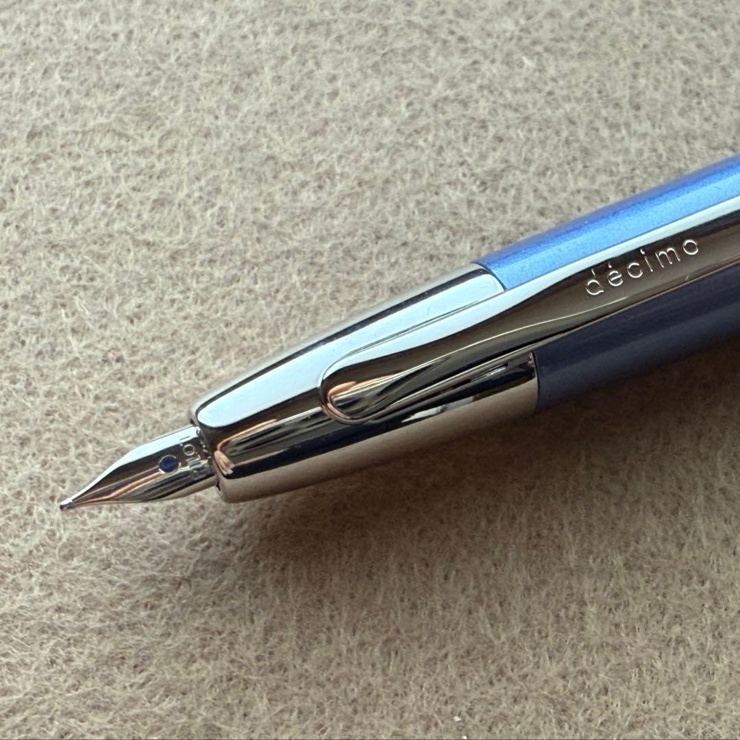 パイロットキャップレス・デシモ・ライトブルー・F細字