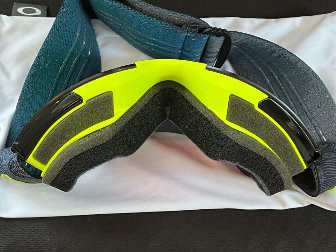 OAKLEY FALL LINE プリズム レンズ スノーゴーグル