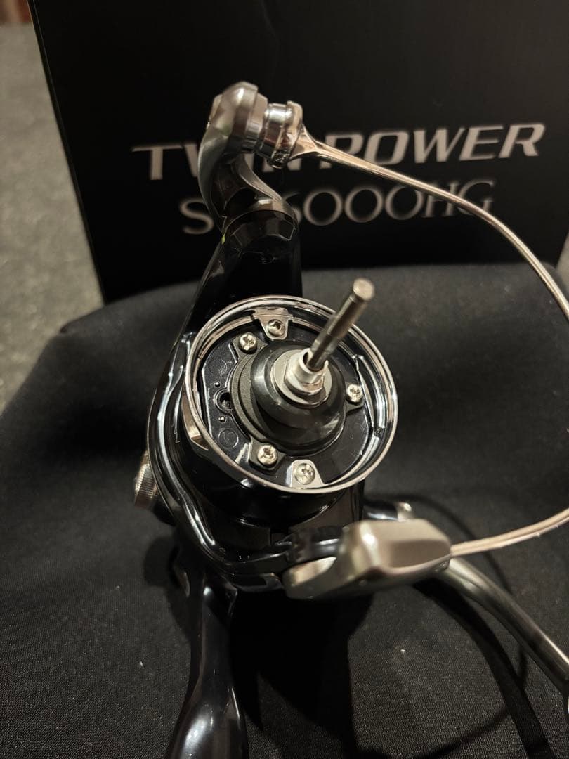21TWIN POWER SW6000HG スピニングリール