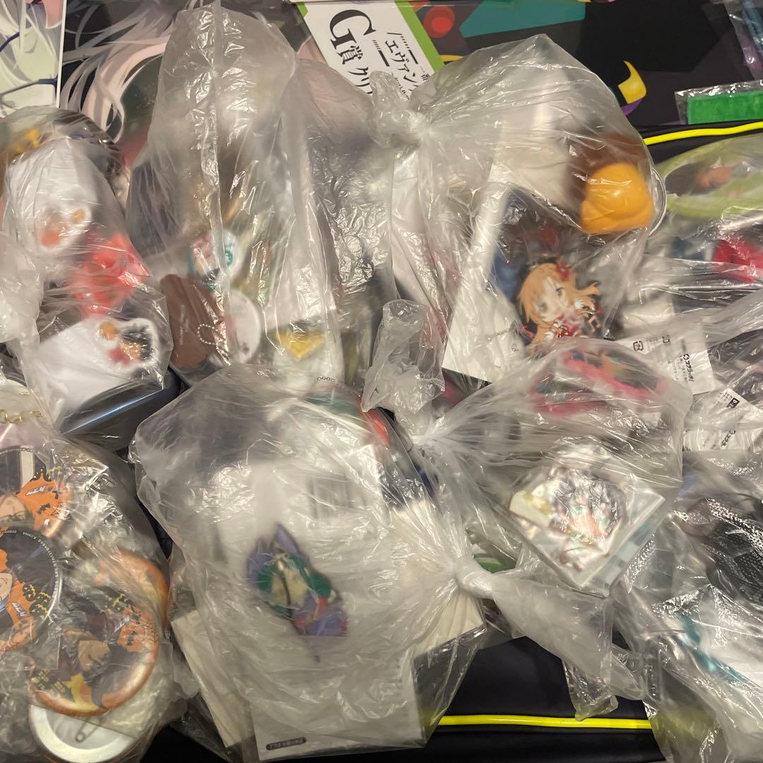 雑貨　アニメ　グッズ　まとめ売り　300点以上