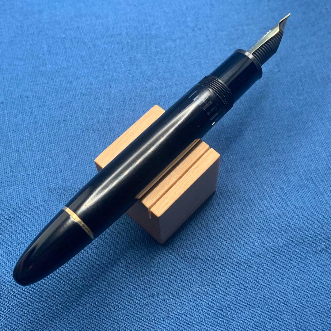 モンブラン　149 中白18K B太字 ヘミングウェイ芯　マイスターシュテュック