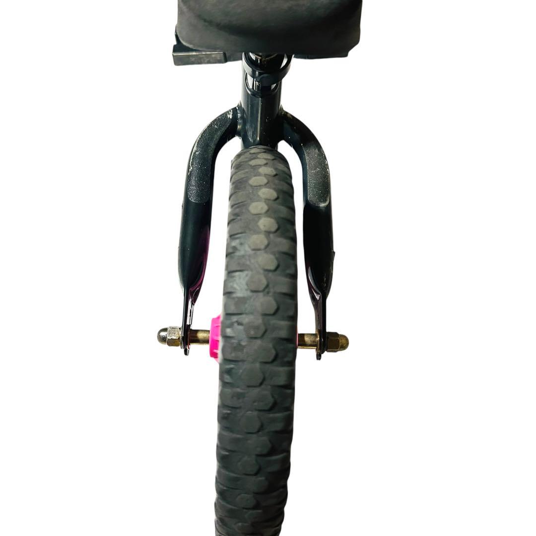 美品 付属品多数 ストライダー スポーツモデル 12インチ スタンド付