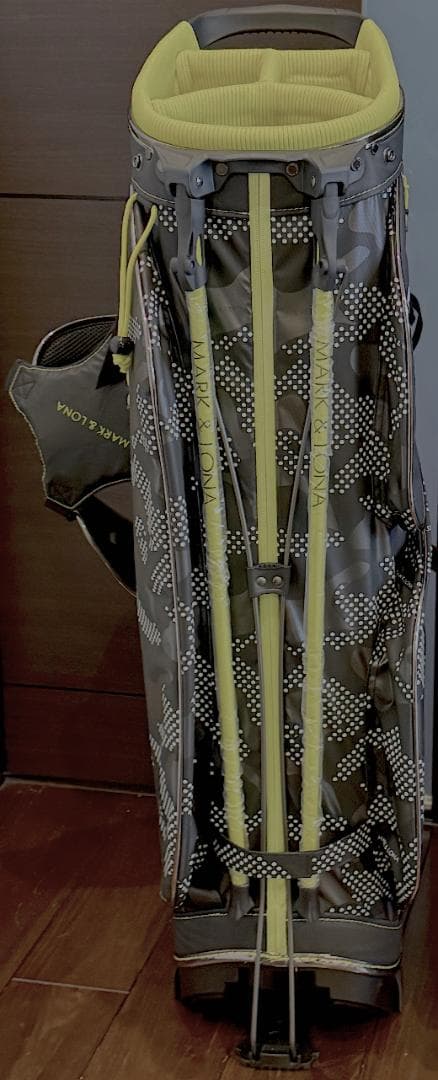 ✨送料込✨新品＆未使用✨MARK&LONA 迷彩柄スタンド型キャディーバッグ