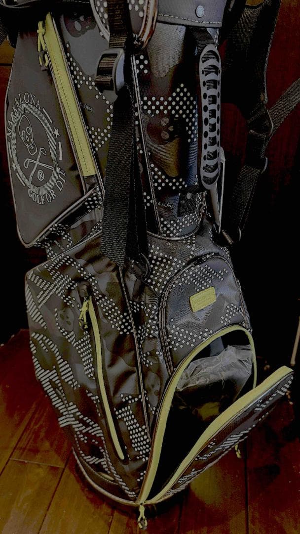 ✨送料込✨新品＆未使用✨MARK&LONA 迷彩柄スタンド型キャディーバッグ