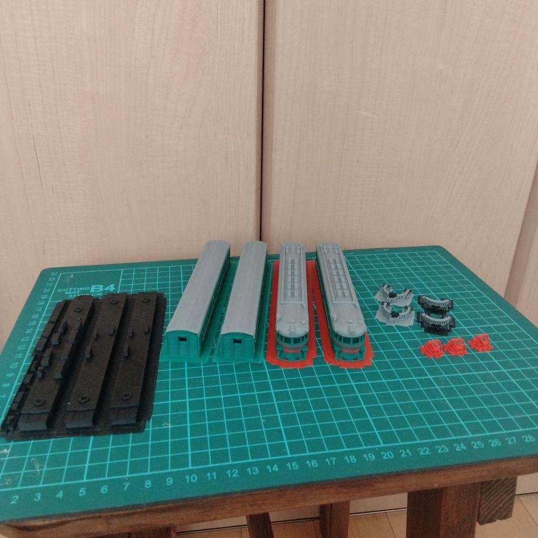 ソ連・ロシア　ER10近郊電車　鉄道模型（Nゲージ）キット　4両セット