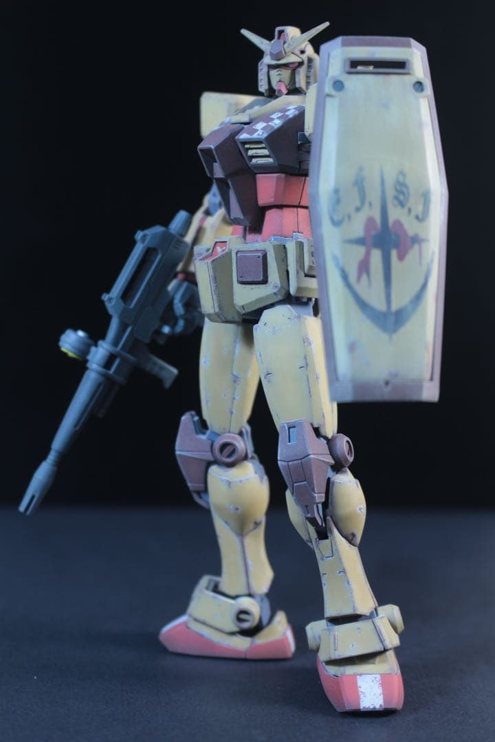 HG1/144 RX78-2 ガンダム　BEYOND GLOBAL 塗装完成品
