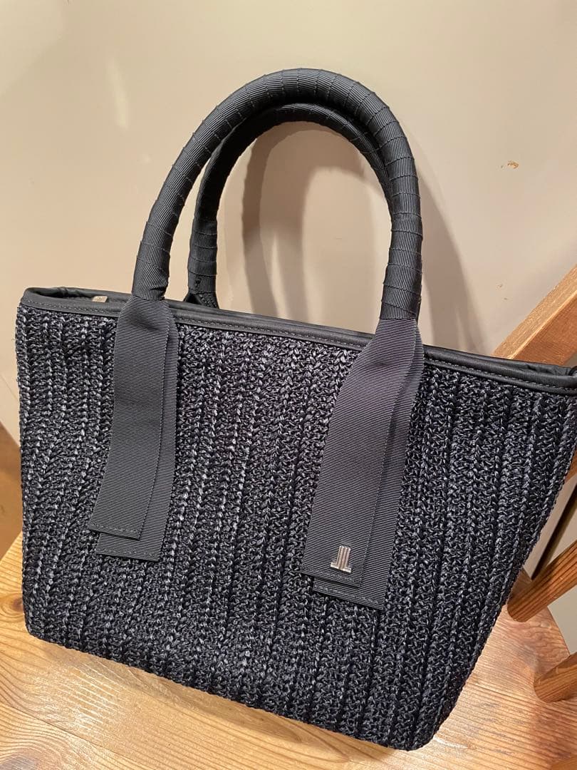 ランバンスポール保冷カートバッグ　 黒い編み込みトートバッグ　かごバッグ