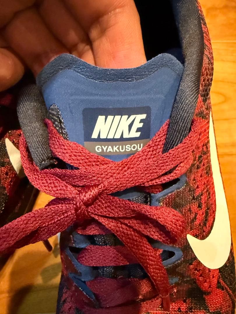 新品同様ナイキNike Gyakusou ランニングシューズ　レッド　24センチ