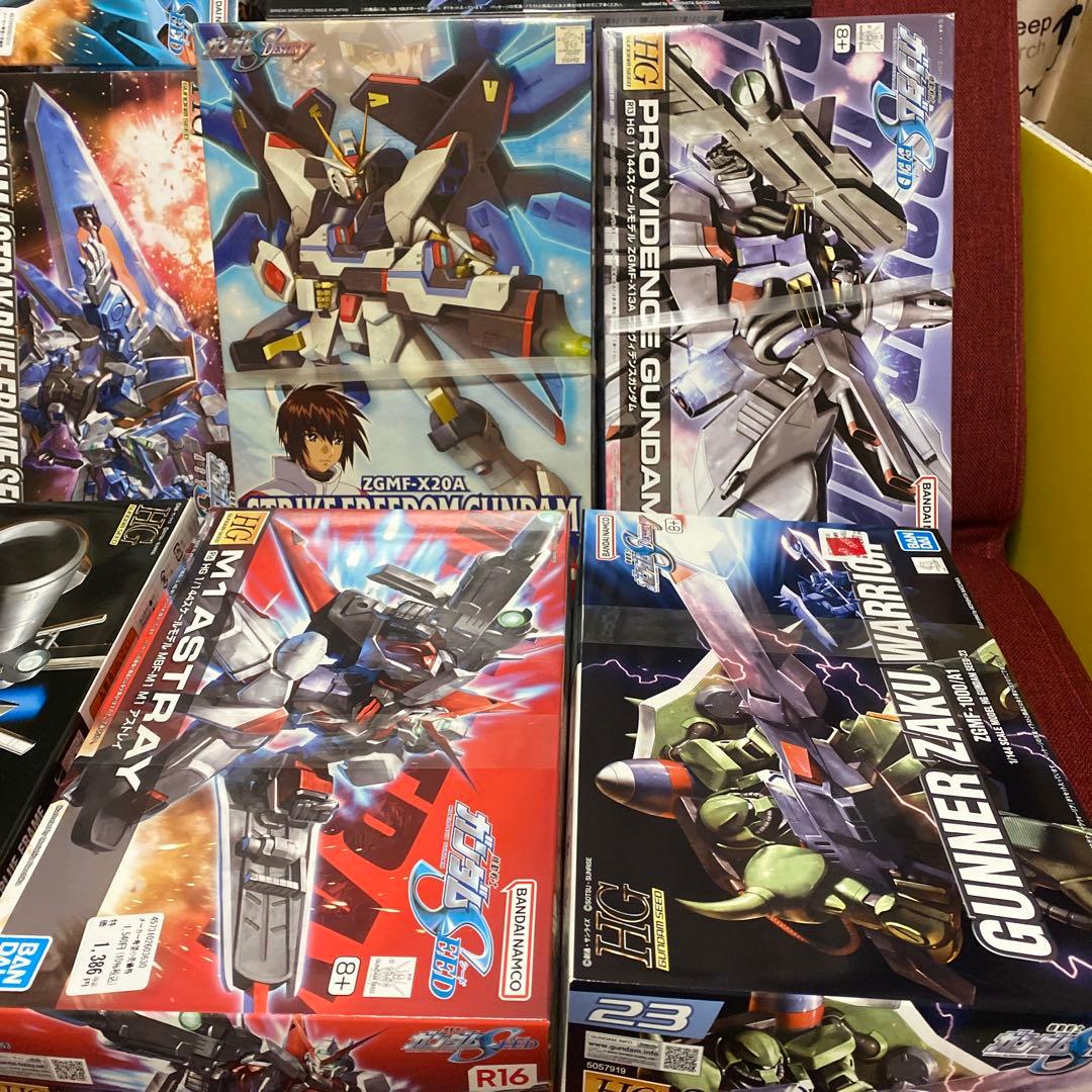 バンダイ　ガンプラ　シード　ディスティニー　アストレイ　バリエーション　ガンダム