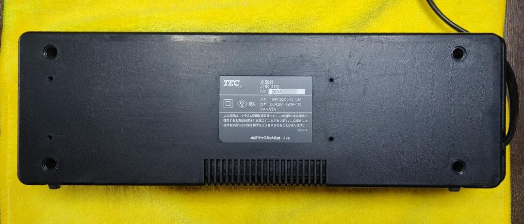 10ヶ月のみ使用品！安心のTEC完全整備品！TECハンディHTL-100用充電器