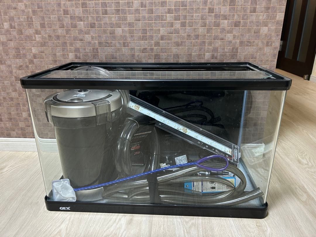 GEX ガラス水槽 60cm フィルター付き
