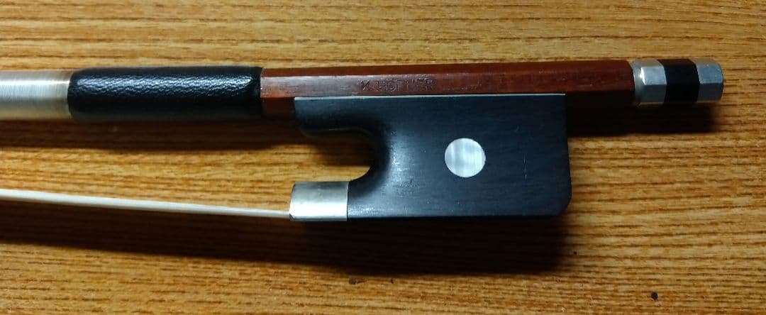 カールヘフナー　高級チェロ弓