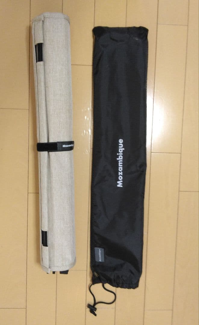 Mozambique(モザンビーク)　ベージュ テーブルとチェアのセット