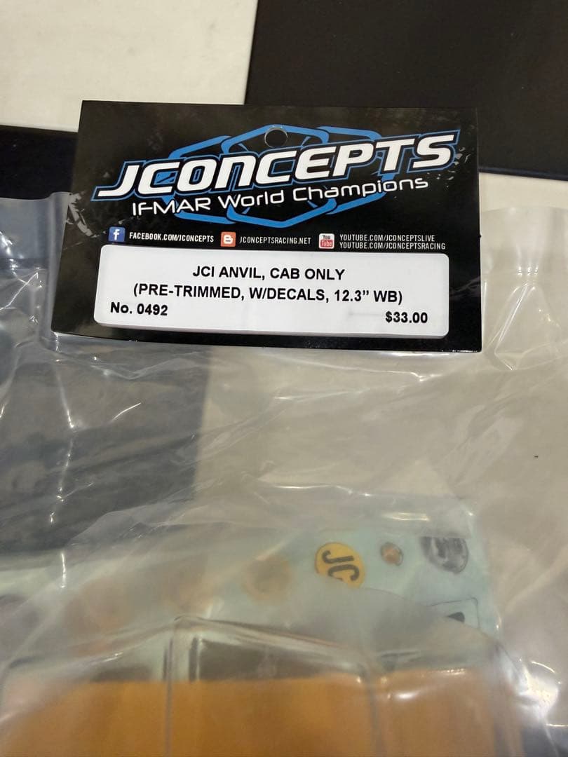 jconcepts製クローラーボディ ANVIL CAB ONLY 新品入手困難