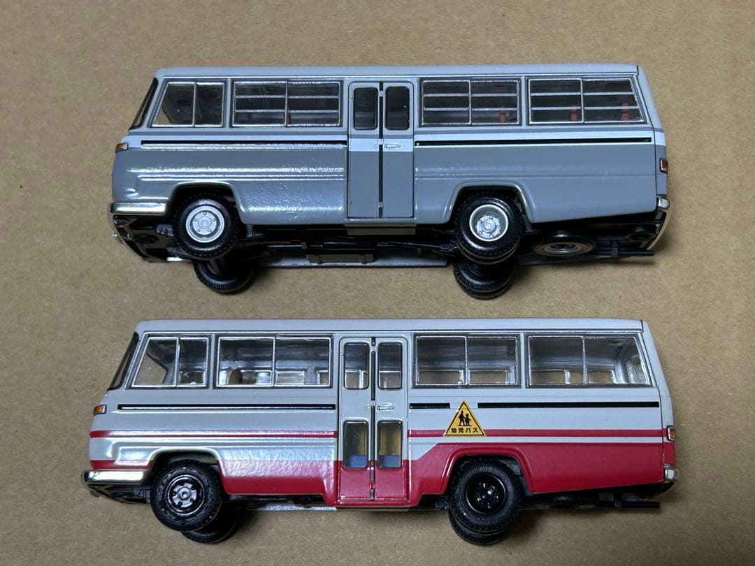 トミカリミテッドヴィンテージネオ ニッサン シビリアン 2台セット 幼稚園バス