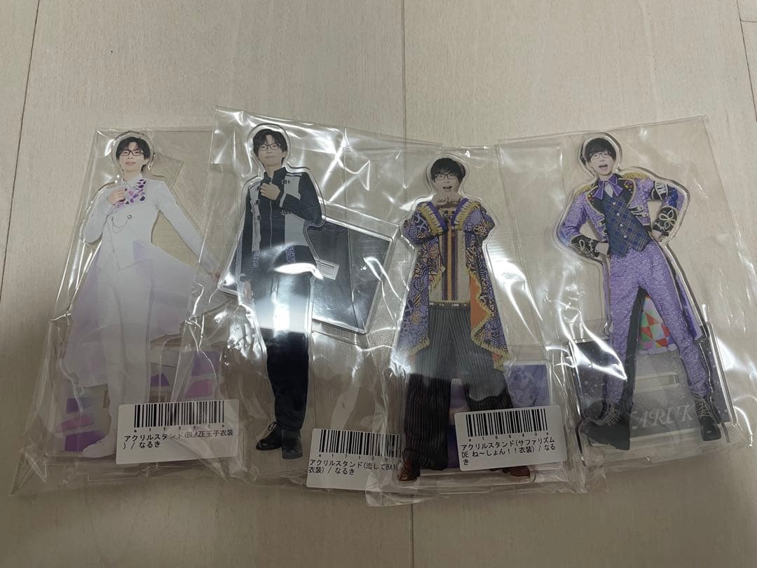 パンダドラゴン　なるき　アクリルスタンド