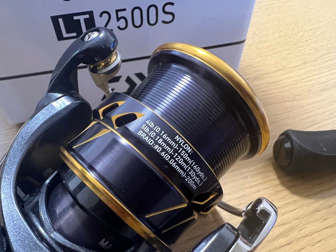 21 CALDIA LT2500S スピニングリール　DH仕様