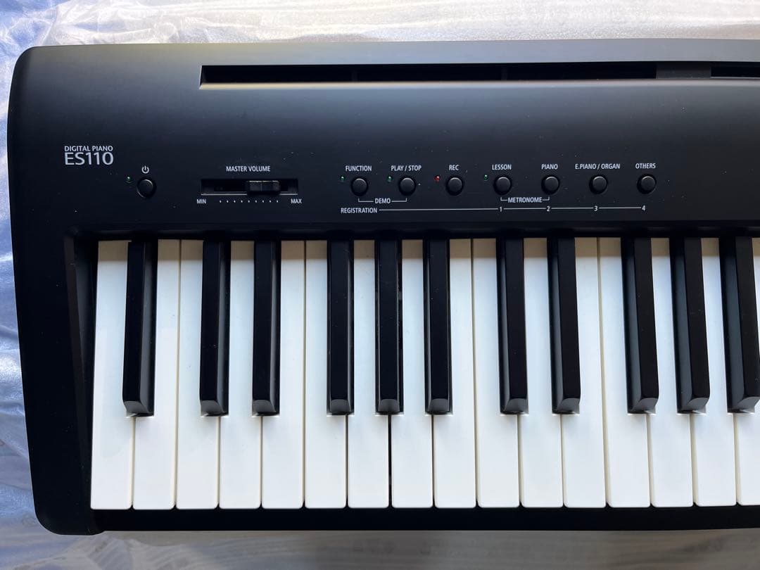 KAWAI ES110B 電子ピアノ 88鍵盤 2021年製　スタンド付き