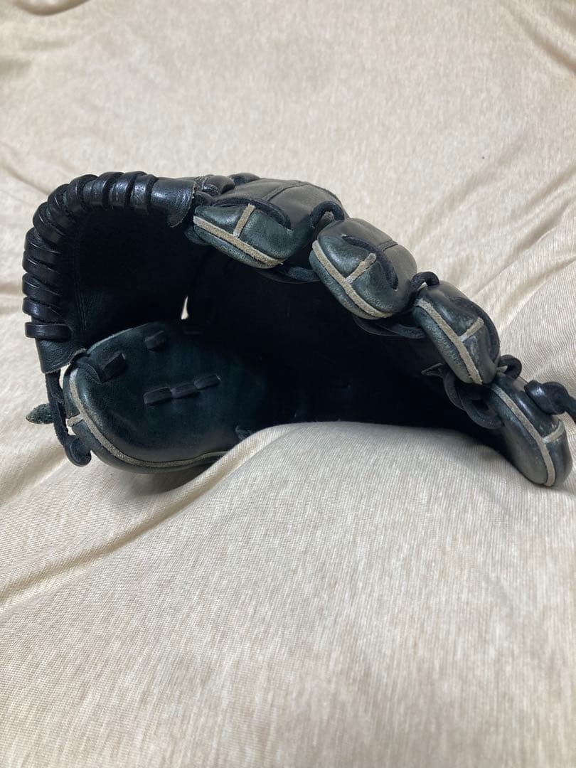 アンダーアーマー 硬式グローブ 投手用 ピッチャー ブラック