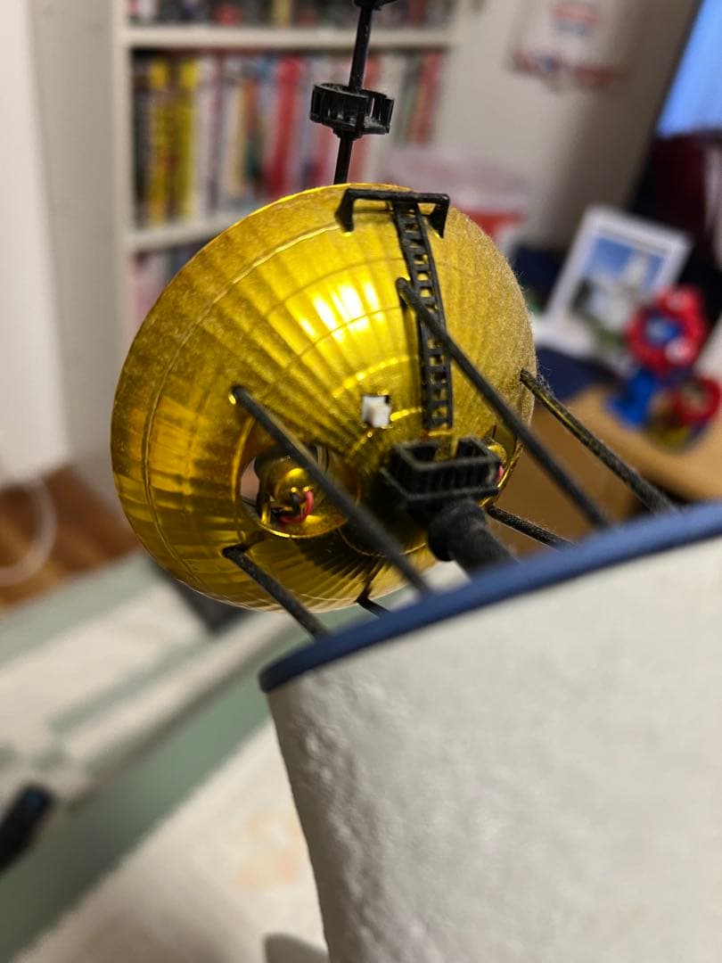 【お宝】1/144スケール 太陽の塔 ソフビ 岡本太郎