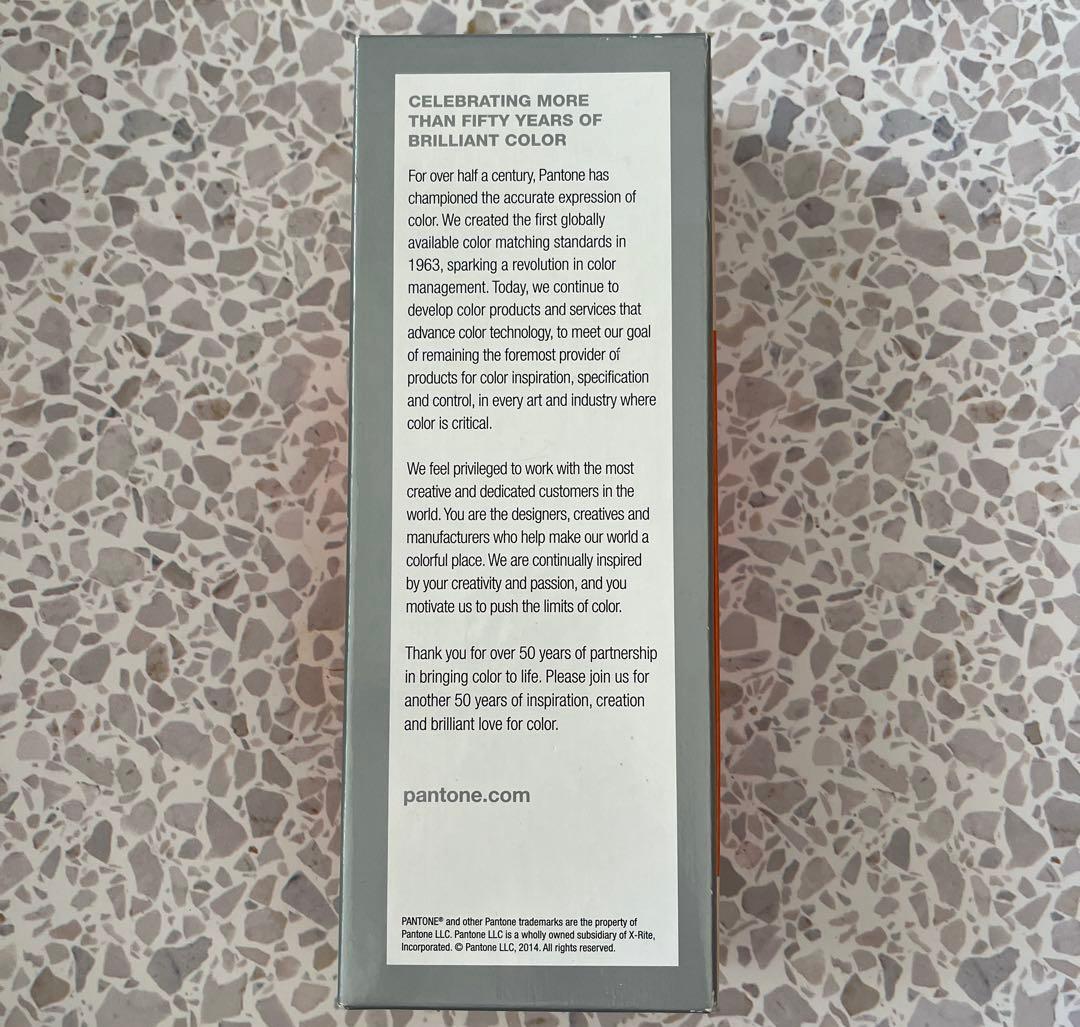 PANTONE Solid Coated uncoated パントーン 色見本