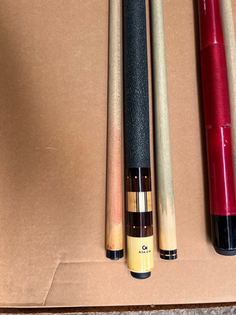 アダ-チ ビリヤードキュー ケース付き2本セット。