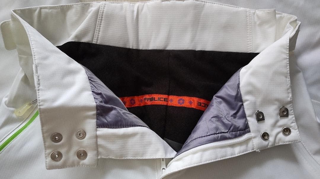 【上下セット・使用一度のみ】レディース Sサイズ スキーウェア