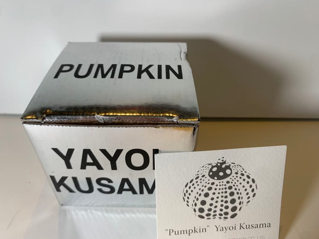 廃盤・草間彌生 かぼちゃ　パンプキン ペーパーウェイト