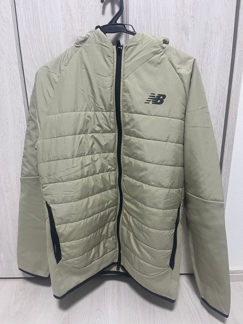 New Balance フード付きジャケット