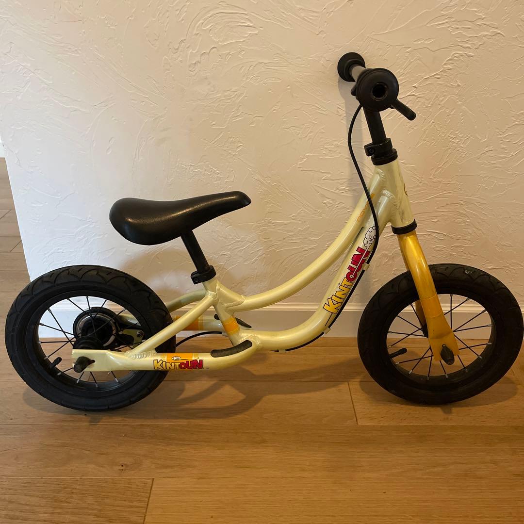 キントウウン　軽量アスリートタイプ　キックバイク