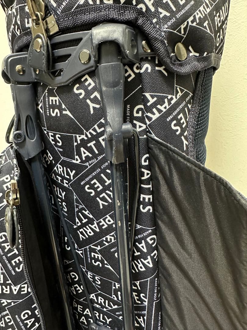 パーリーゲイツ ステッカー柄 スタンドキャディバッグ ヘッドカバーセット