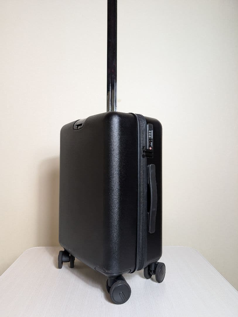【機内持ち込み】aucentic スーツケース