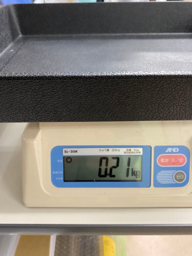 3-3196 各種キーホルダー・メダル等　約4kg