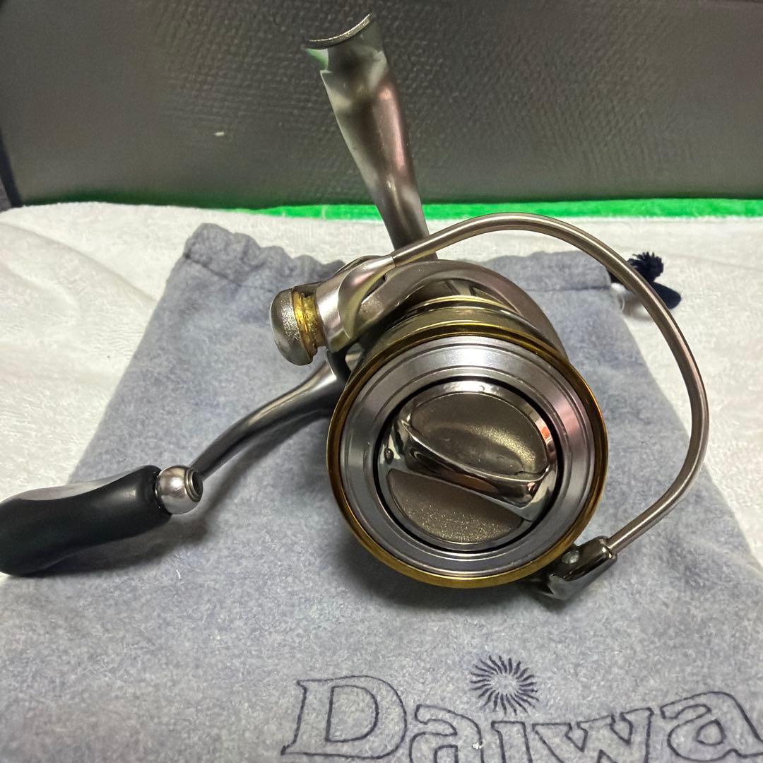 DAIWA LUVIAS 2506Hスピニングリール RCS2508PEスプール