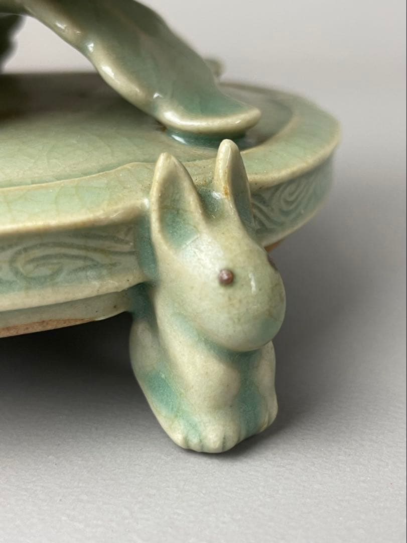 韓国人間国宝 柳海剛 共箱付 高麗 兎脚 三足香炉 青磁 透彫七宝文高麗翡色