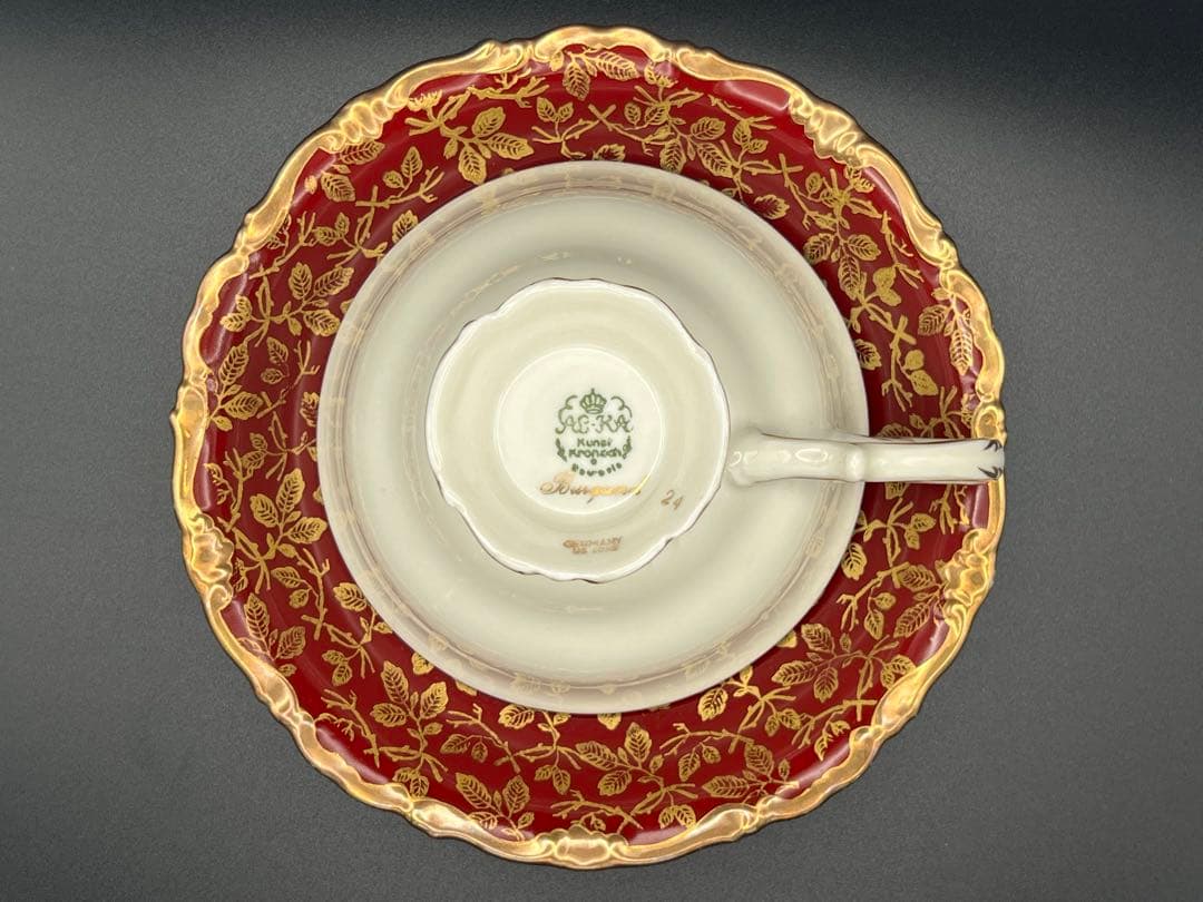 ティーカップとソーサー