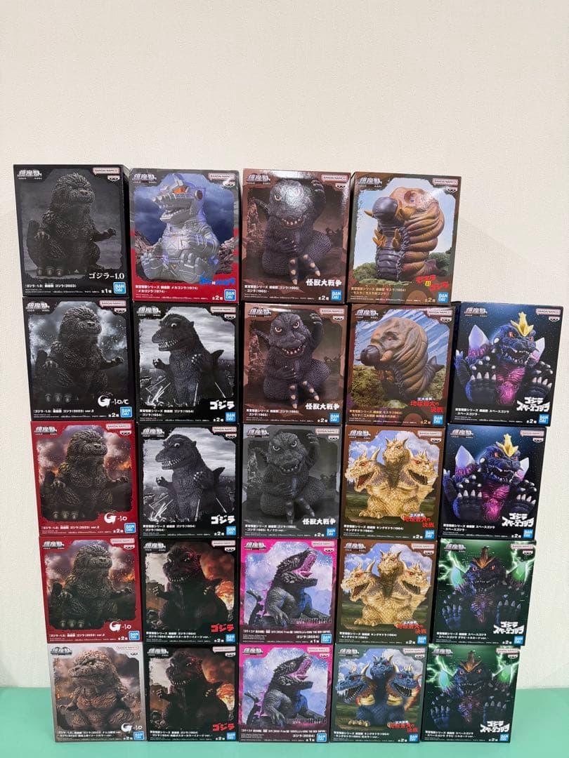 ゴジラ　鎮座獣　24点まとめ売り　東宝怪獣シリーズ　フィギュア