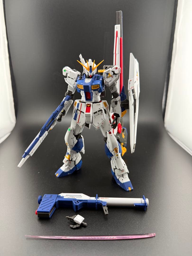 RX-93ff νガンダムRG ガンプラ