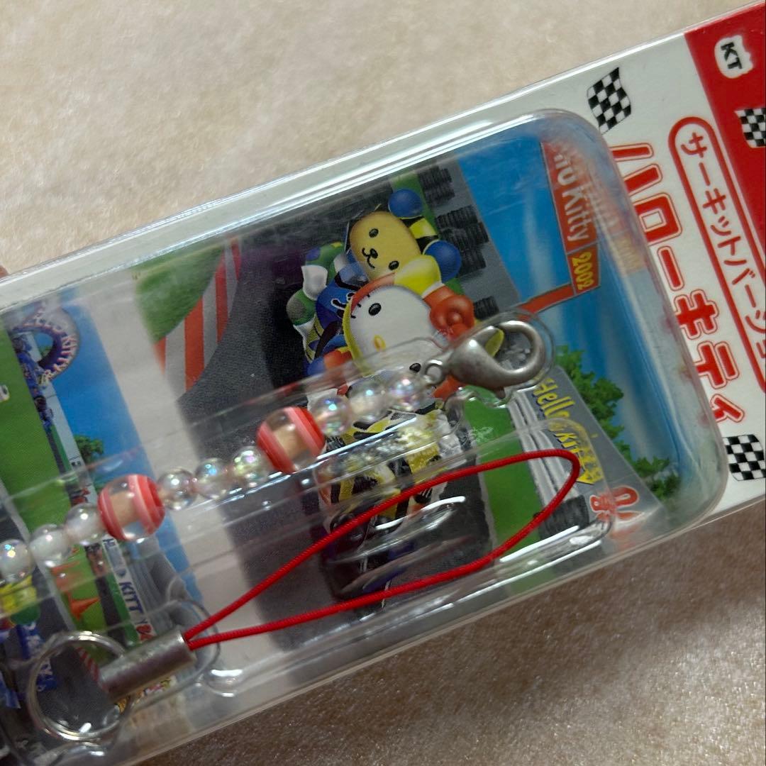ハローキティ　サーキットバージョン　ストラップ2タイプ　2輪　4輪　バイク　F1