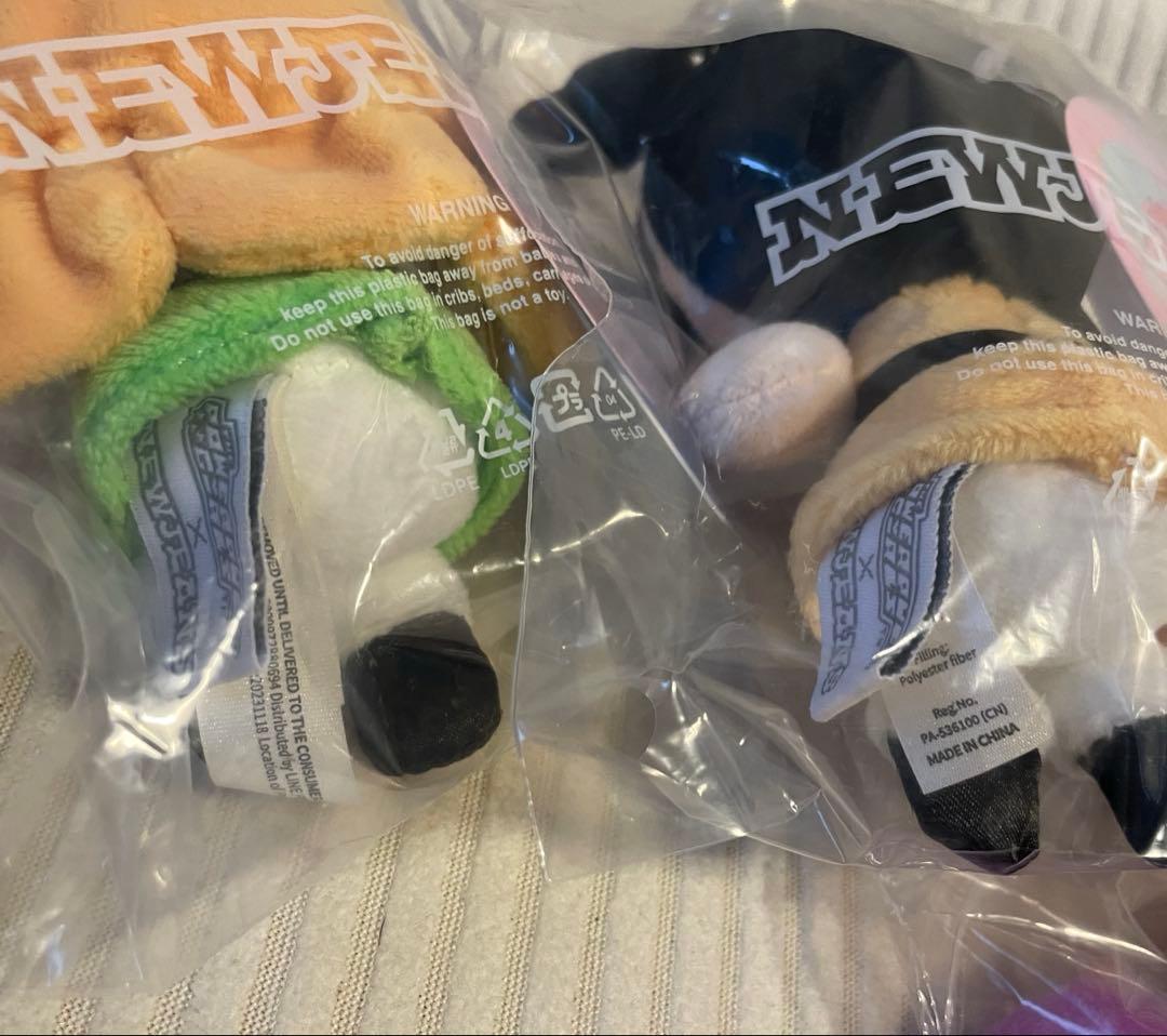 new jeans パワーパフガールズ　マスコットキーホルダー4体