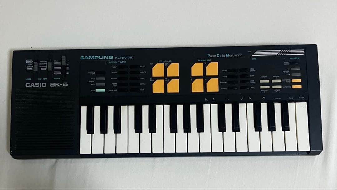 【本体のみ】 CASIO SK-5 サンプリングキーボード