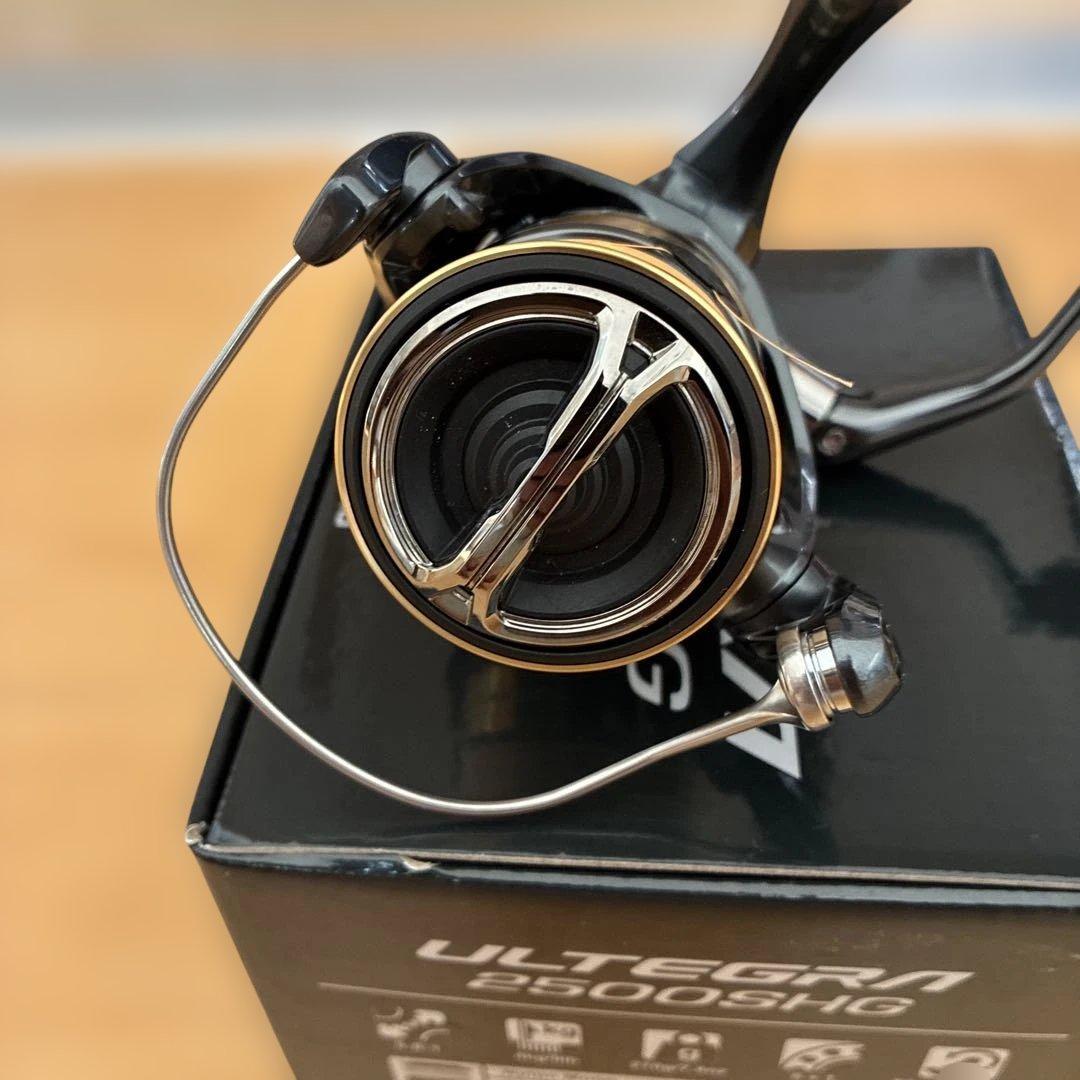 SHIMANO 25ULTEGRA 2500SHG スピニングリール 箱付き