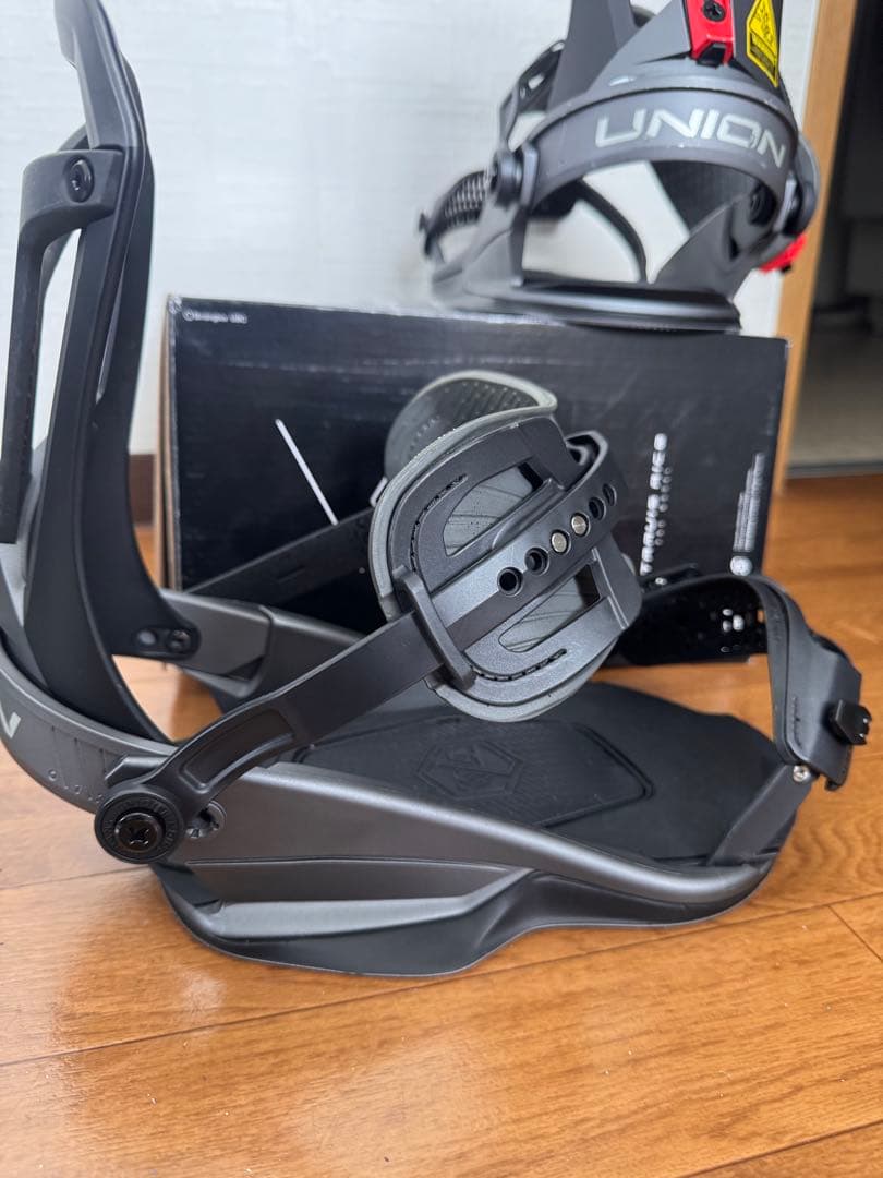 UNION falcor Mサイズ　トラビスライス 23-24