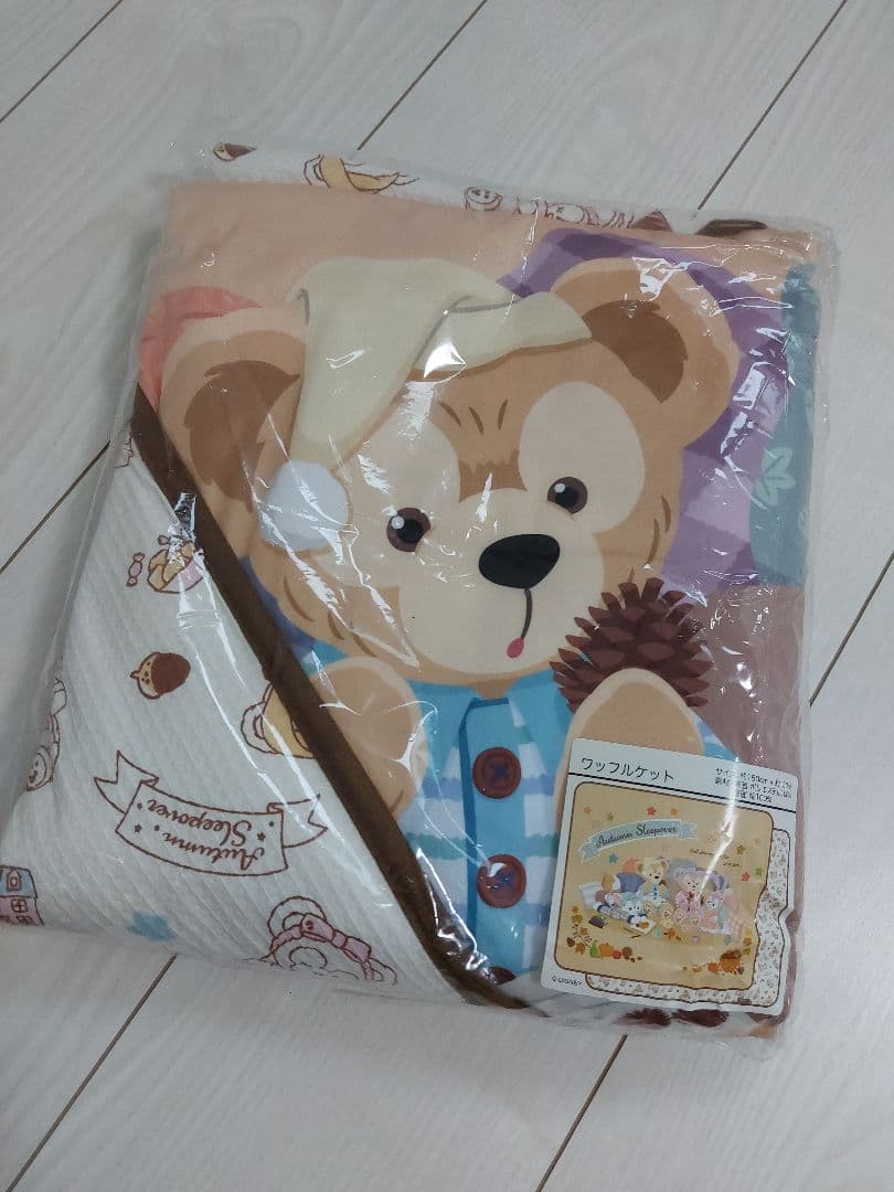 ダッフィーフレンズ　ワッフルケット