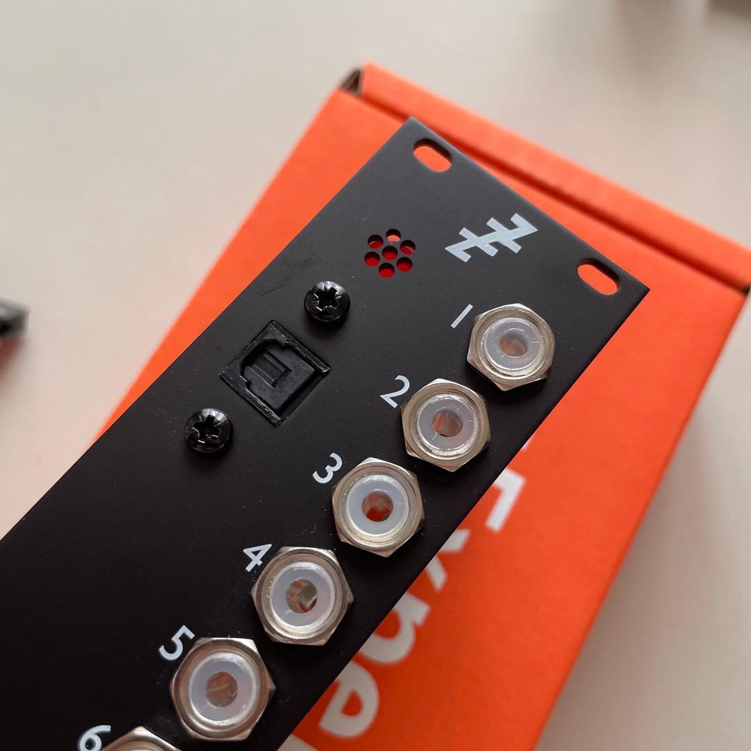 Expert Sleepers ES-6 mk3 ユーロラックモジュラーシンセ